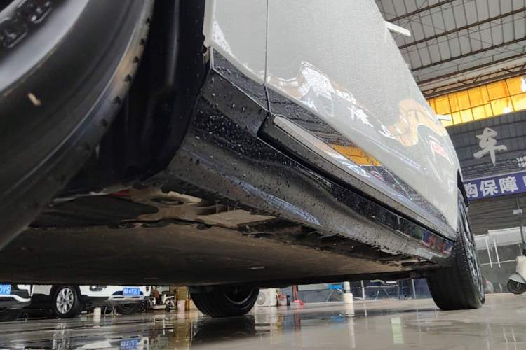 Used Hyptec HT 2024 670 Ultra-High-Voltage LiDAR Edition Left Side Sill