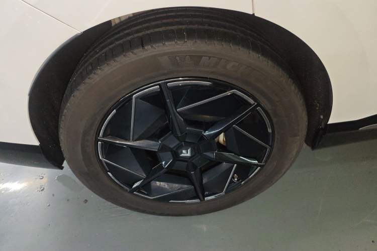 Used Hyptec HT 2024 825 Ultra-High Voltage LiDAR Edition Right Rear Wheel Hub