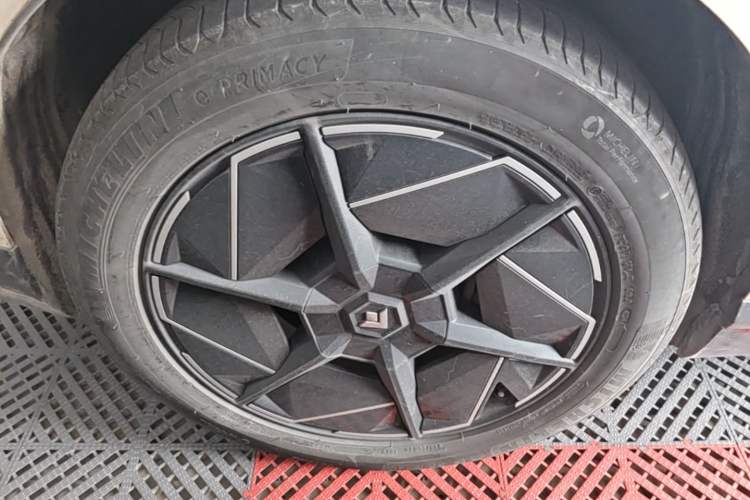 Used Hyptec HT 2024 670 Advanced Intelligent Driving Version Right Rear Wheel Hub