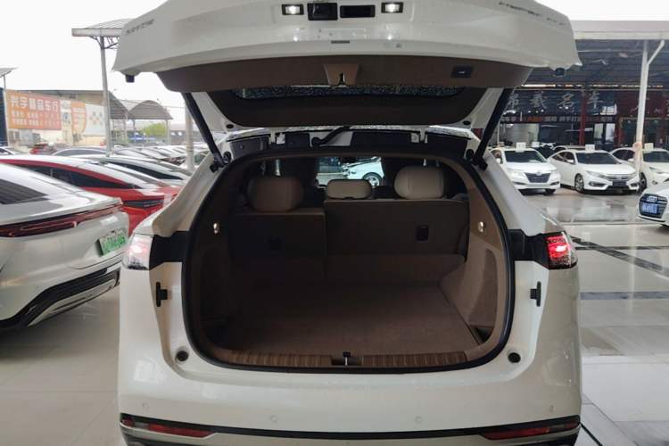 Used Hyptec HT 2024 670 Ultra-High-Voltage LiDAR Edition Trunk
