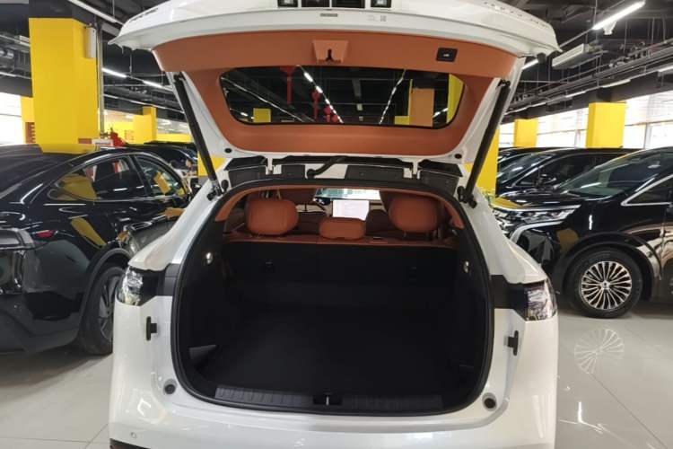 Used Hyptec HT 2024 825 Ultra-High Voltage LiDAR Edition Trunk