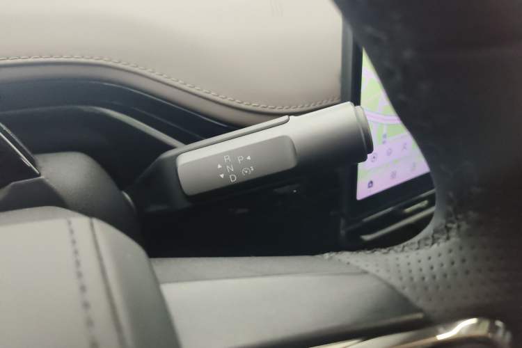 Used Hyptec HT 2025 825 Max Gear Lever