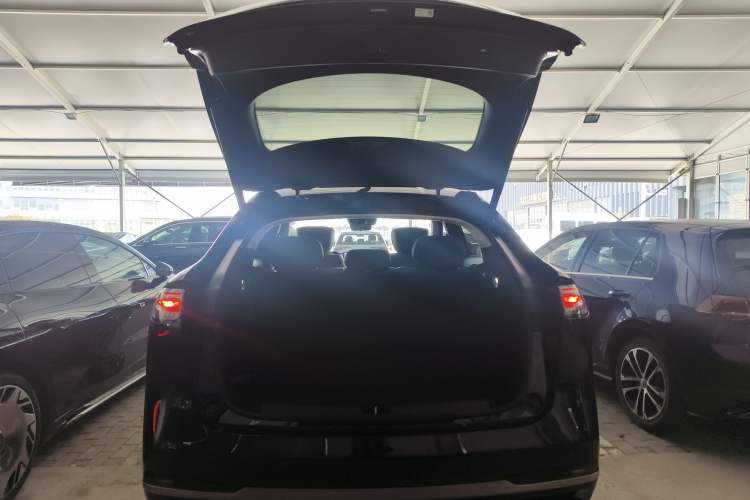 Used Hyptec HT 2025 825 Max Trunk