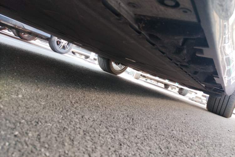 Used Hyptec HT 2025 670 Pro Chassis Front Left