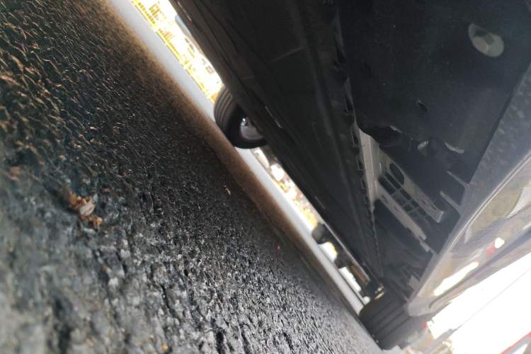 Used Hyptec HT 2025 670 Pro Chassis Rear Right