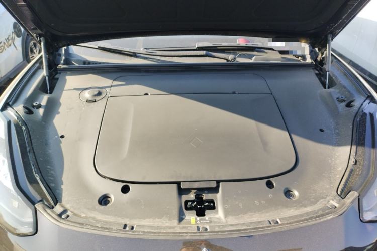 Used Hyptec HT 2025 670 Pro Engine Bay