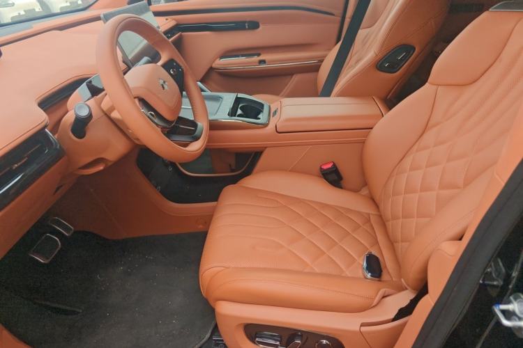 Used Hyptec HT 2025 825 Max Left Front Seat
