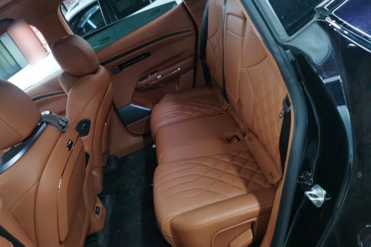 Used Hyptec HT 2025 670 Pro Left Rear Seat