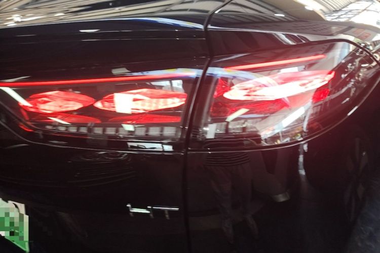 Used Hyptec HT 2025 825 Max Right Rear Taillight