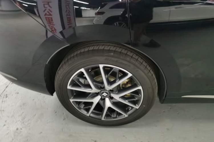 Used Hyptec HT 2025 670 Pro Right Rear Wheel Hub