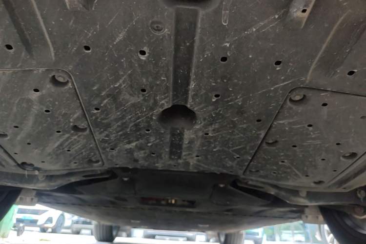 Used Hyptec HT 2025 825 Max Chassis Rear