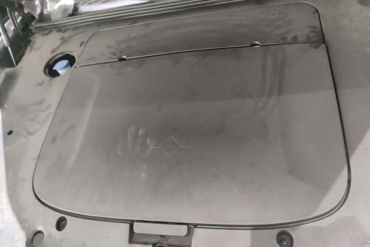 Used Hyptec HT 2025 825 Max Engine Bay