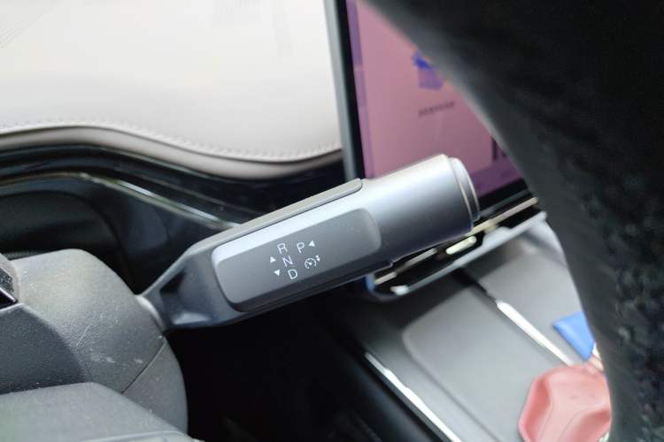 Used Hyptec HT 2025 670 Pro Gear Lever