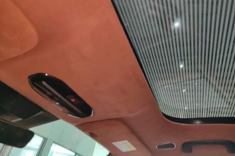 Used Hyptec HT 2025 825 Max Headliner