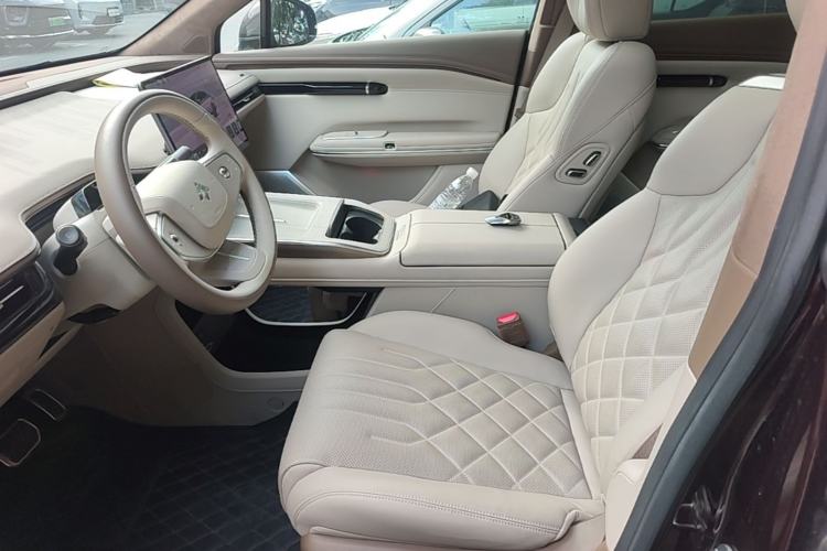 Used Hyptec HT 2025 825 Max Left Front Seat
