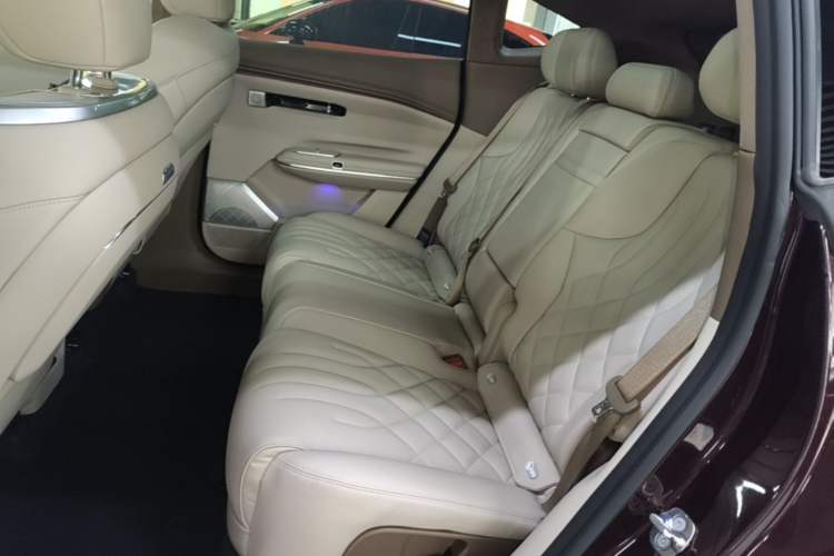 Used Hyptec HT 2025 825 Max Left Rear Seat
