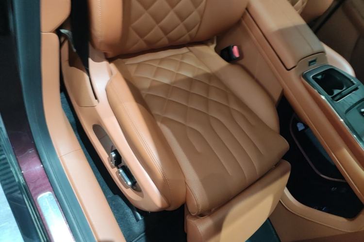 Used Hyptec HT 2025 825 Max Right Front Seat
