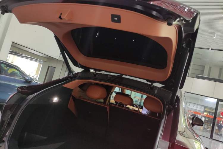 Used Hyptec HT 2025 825 Max Trunk