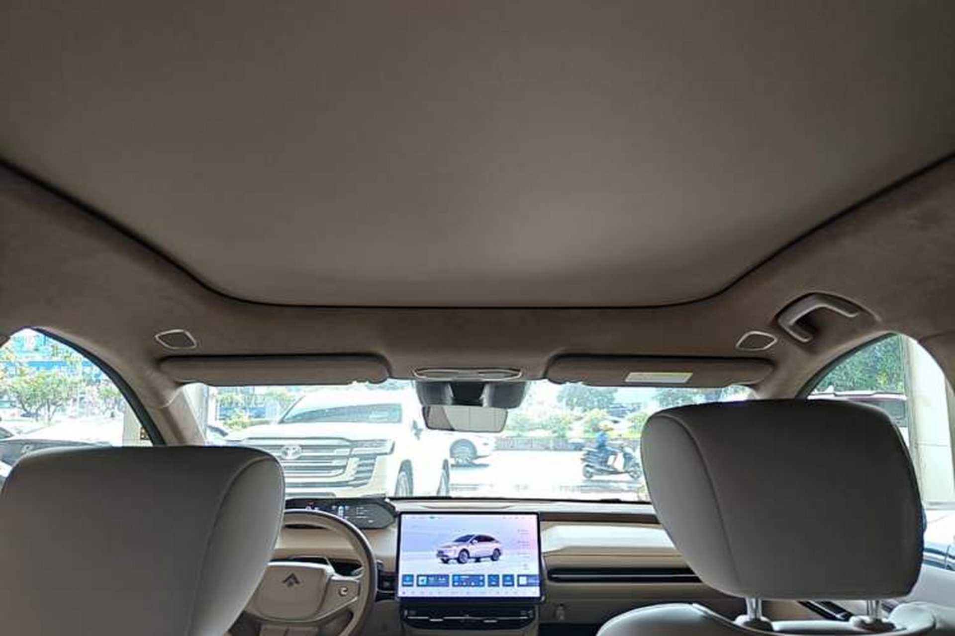 Used Hyptec HT 2025 825 Max Headliner