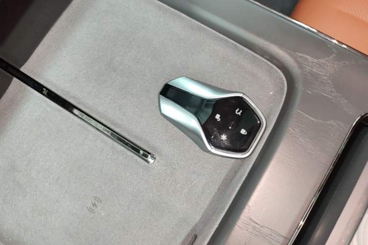 Used Hyptec HT 2025 825 Max Vehicle Key