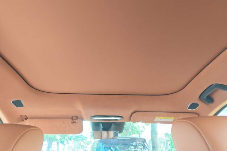 Used Hyptec HT 2025 825 Max Headliner