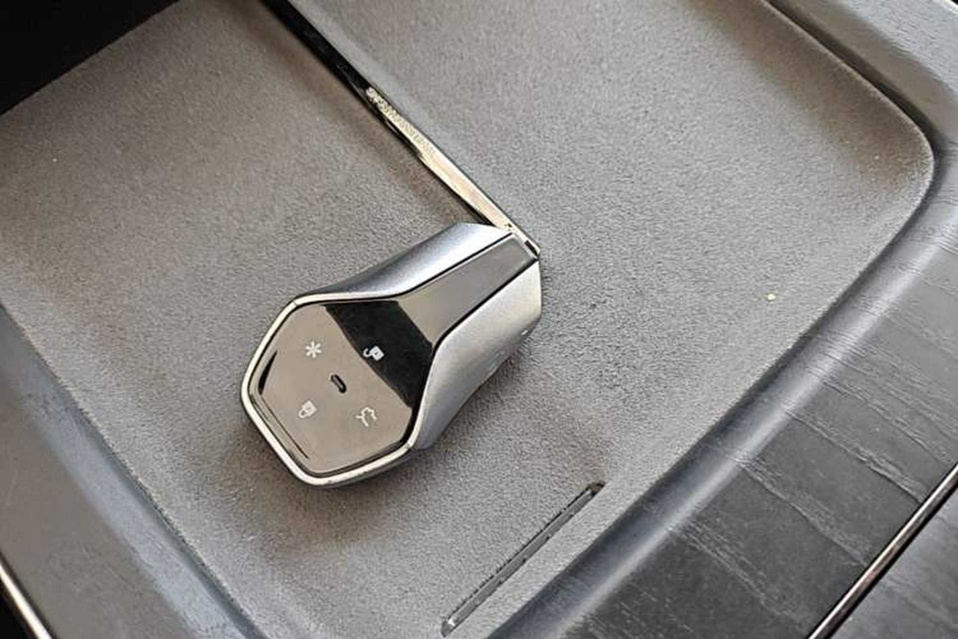 Used Hyptec HT 2025 825 Max Interior 1