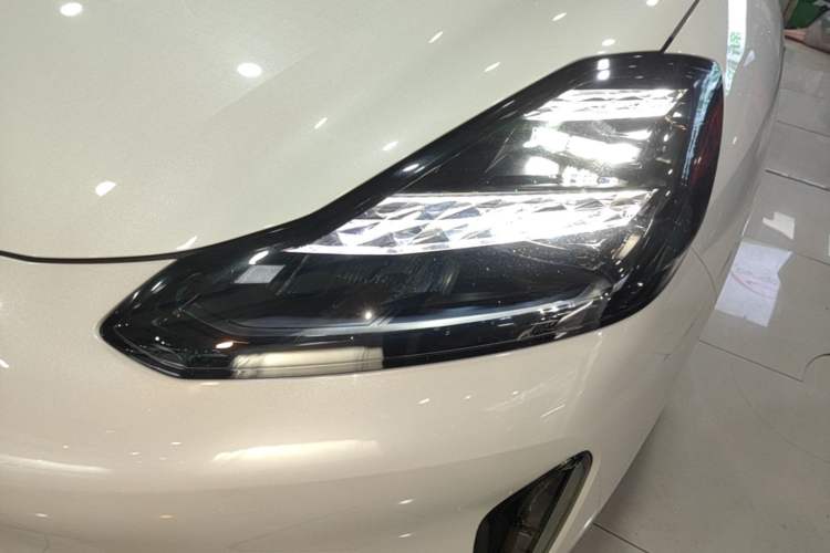 Used Hyptec HT 2025 825 Max Left Front Headlight