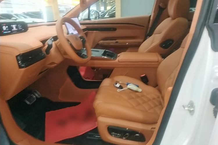 Used Hyptec HT 2025 825 Max Left Front Seat