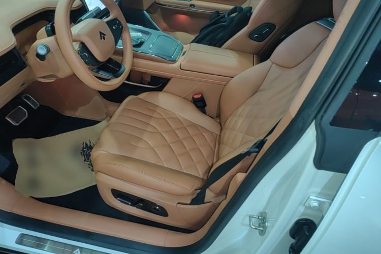 Used Hyptec HT 2025 825 Max Left Front Seat