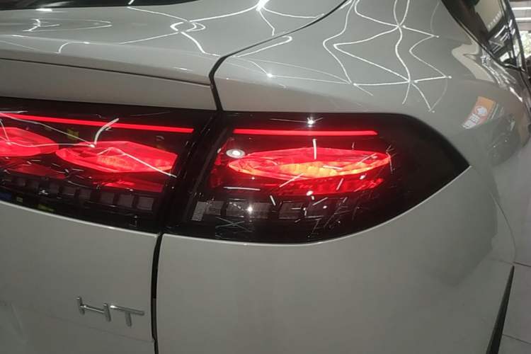 Used Hyptec HT 2025 825 Max Right Rear Taillight