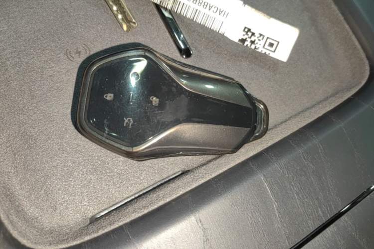 Used Hyptec HT 2025 825 Max Vehicle Key