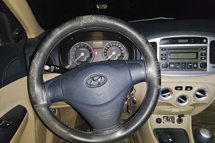 Used Hyundai Accent 2006 1.4 Manual Standard Edition Steering Wheel
