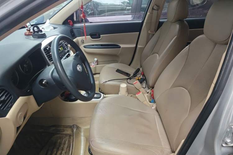 Used Hyundai Accent 2006 1.4 Automatic Comfort Model Left Front Seat