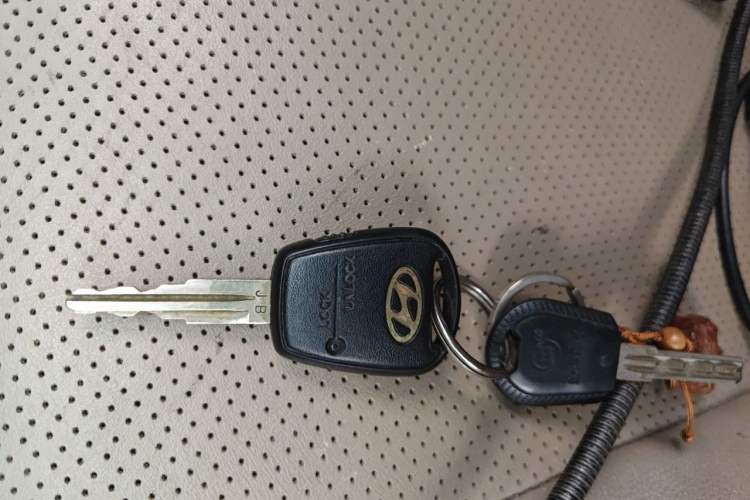 Used Hyundai Accent 2006 1.4 Automatic Comfort Model Vehicle Key