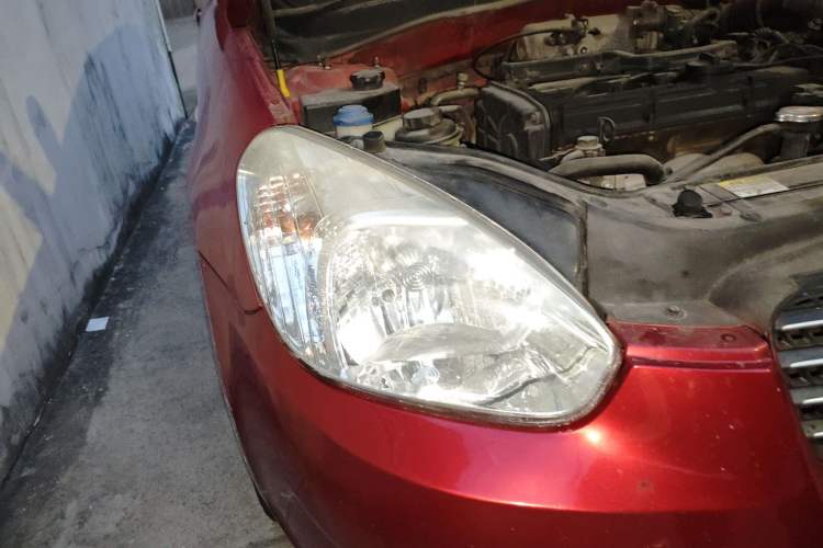 Used Hyundai Accent 2008 1.4 Manual Comfort Edition Right Front Headlight