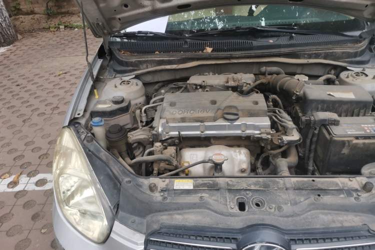 Used Hyundai Accent 2008 1.4 Manual Comfort Edition Engine Bay Right