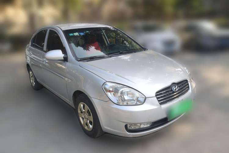 Used Hyundai Accent 2008 1.4 Manual Comfort Edition Front Right 45 Deg