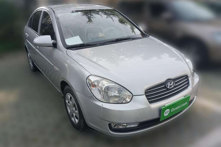 Used Hyundai Accent 2008 1.4 Manual Comfort Edition Front Right 45 Deg