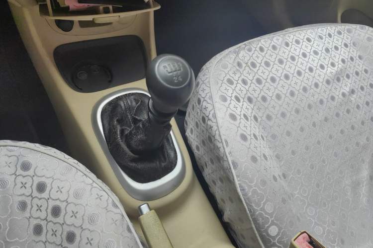Used Hyundai Accent 2008 1.4 Manual Comfort Edition Gear Lever
