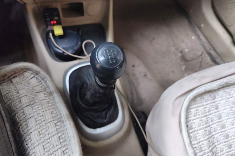 Used Hyundai Accent 2008 1.4 Manual Comfort Edition Gear Lever