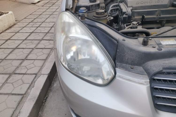 Used Hyundai Accent 2008 1.4 Manual Comfort Edition Right Front Headlight