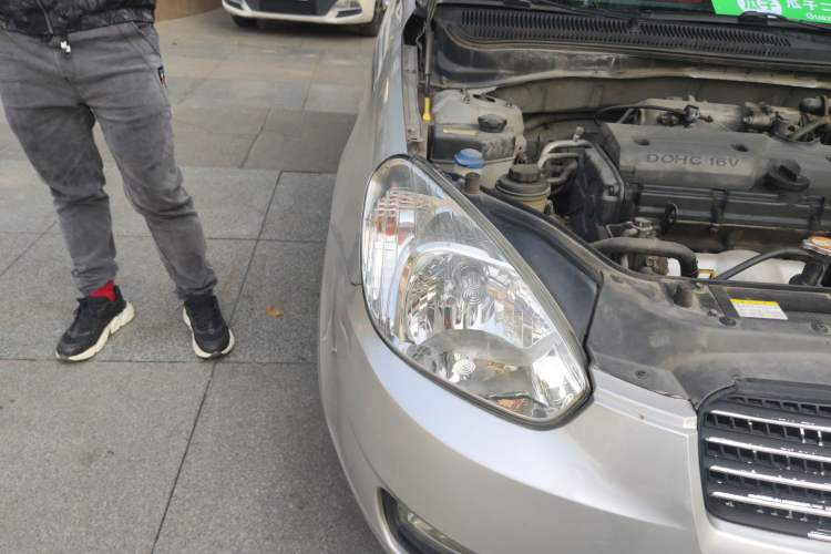 Used Hyundai Accent 2008 1.4 Manual Comfort Edition Right Front Headlight