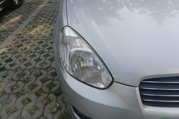 Used Hyundai Accent 2008 1.4 Manual Comfort Edition Right Front Headlight