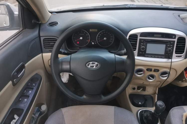 Used Hyundai Accent 2008 1.4 Manual Comfort Edition Steering Wheel