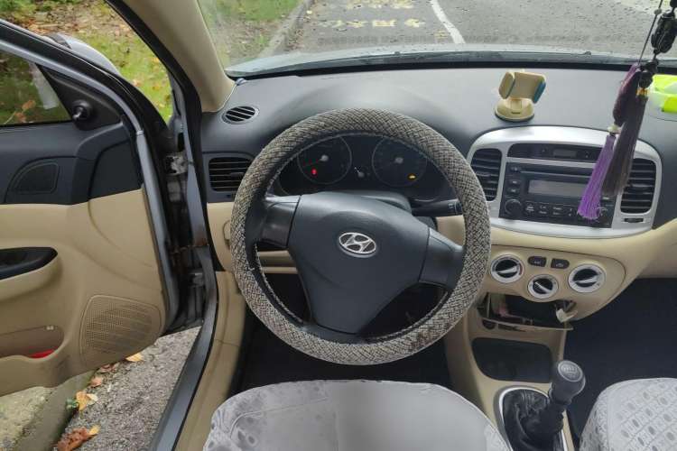 Used Hyundai Accent 2008 1.4 Manual Comfort Edition Steering Wheel