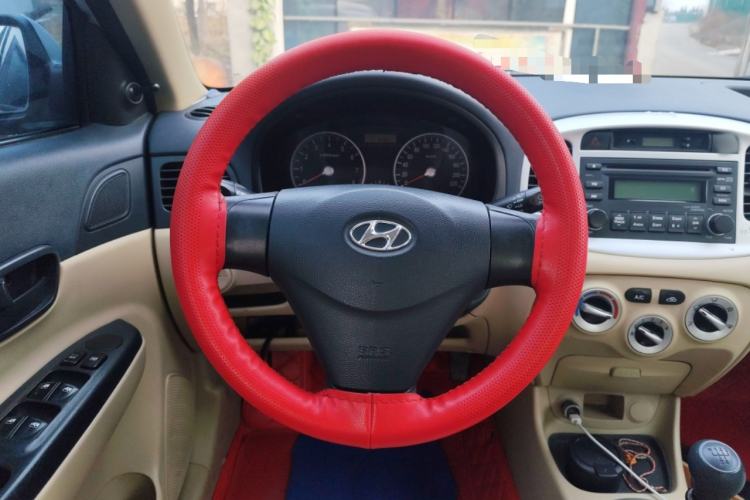 Used Hyundai Accent 2008 1.4 Manual Comfort Edition Steering Wheel