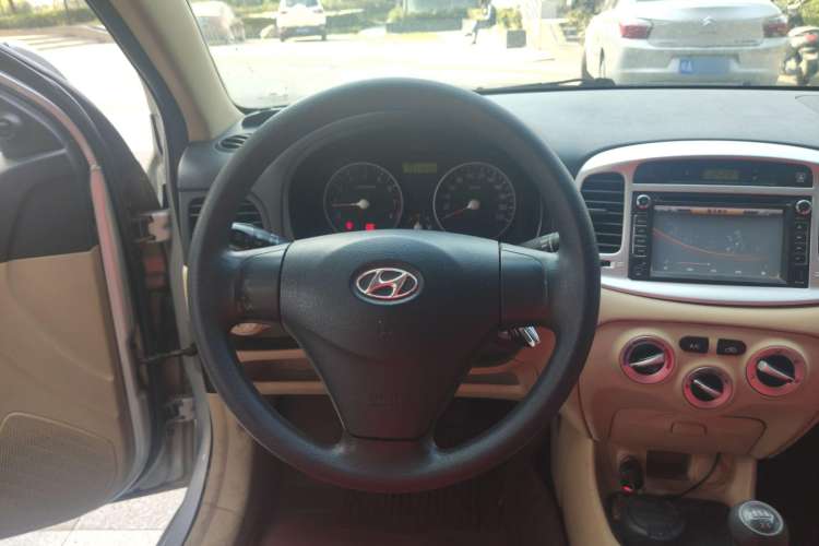 Used Hyundai Accent 2008 1.4 Manual Comfort Edition Steering Wheel