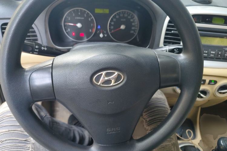Used Hyundai Accent 2008 1.4 Manual Comfort Edition Steering Wheel