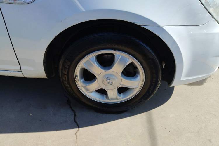 Used Hyundai Accent 2008 1.4 Automatic Comfort Edition Right Front Wheel Hub