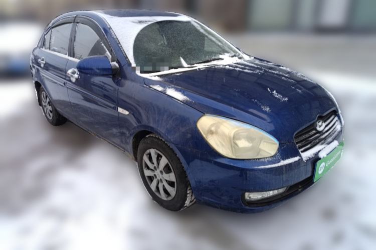Used Hyundai Accent 2009 1.4 Manual Comfort Navigation Version Front Right 45 Deg